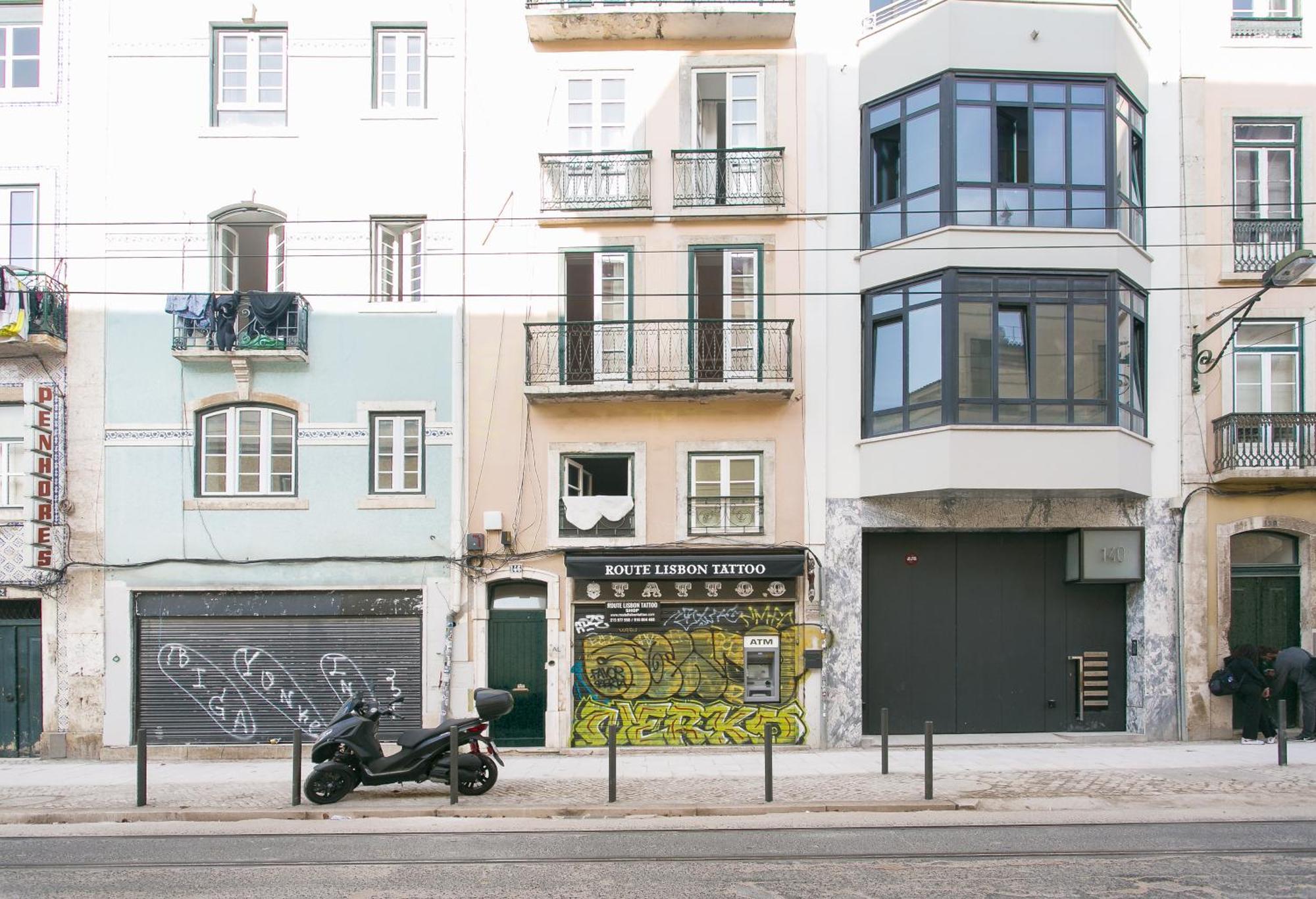 Cozy Apartment In Amazing Location! Lisboa Exteriör bild