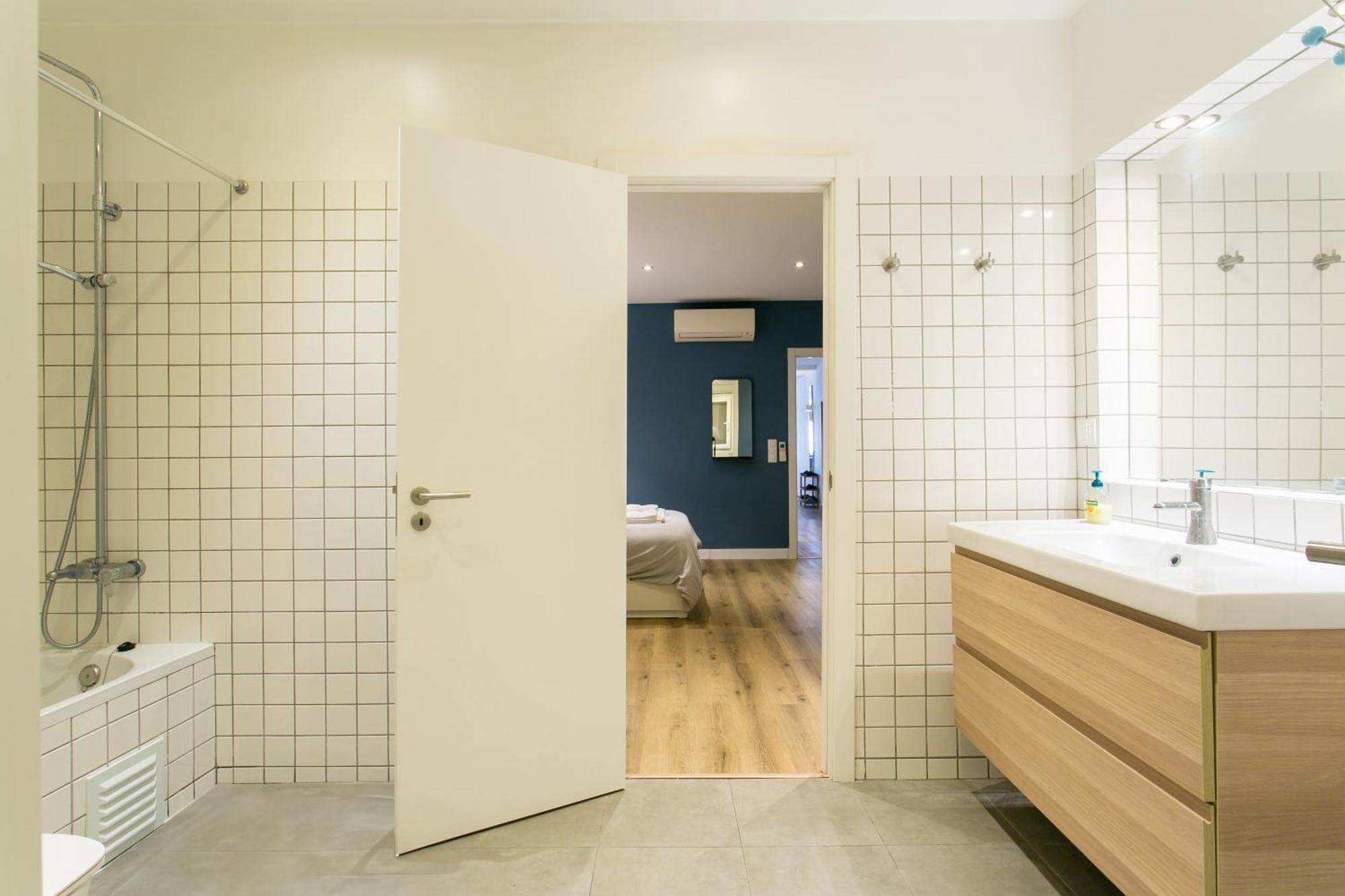 Cozy Apartment In Amazing Location! Lisboa Exteriör bild